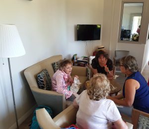 Familles et usagers en pleine discussion