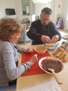 Réalisation de la crème glacée au chocolat